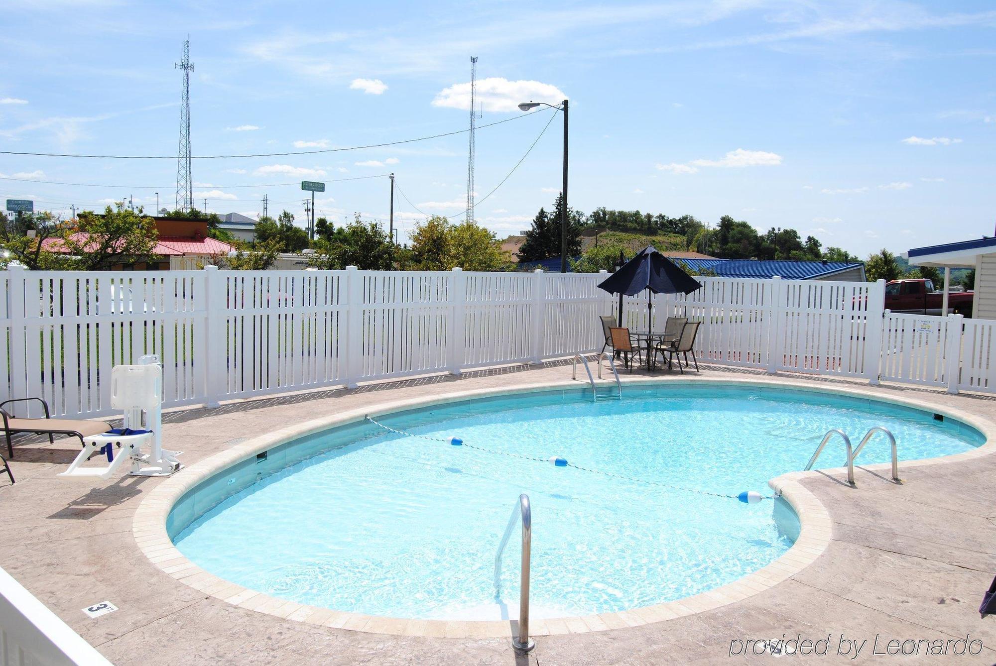 Americas Best Value Inn & Suites St Clairsville Wheeling St. Clairsville Luaran gambar