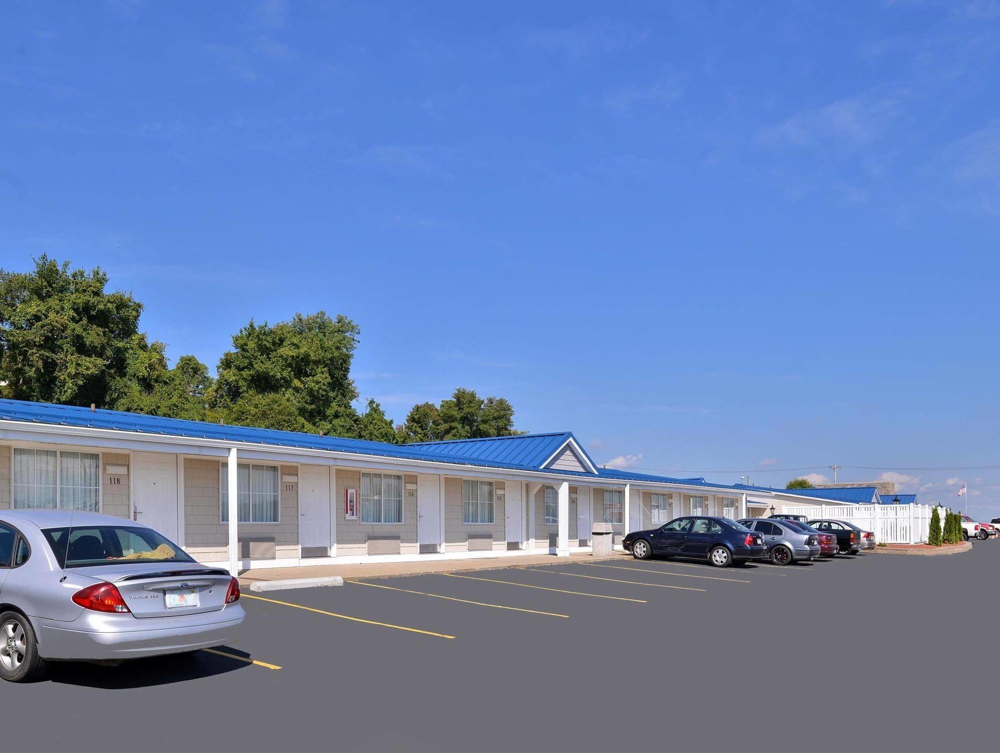 Americas Best Value Inn & Suites St Clairsville Wheeling St. Clairsville Luaran gambar