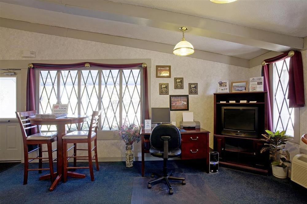 Americas Best Value Inn & Suites St Clairsville Wheeling St. Clairsville Dalaman gambar